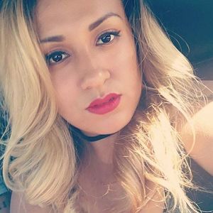 Meet your Posher, Monica